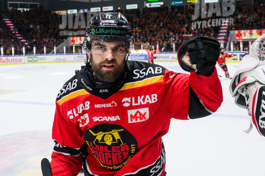 Bläddra bland fler bilder av Ishockey, SHL, Final 3, Luleå - Brynäs