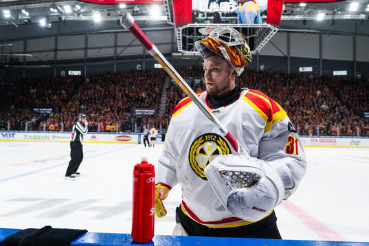 Brynäs målvakt Erik Källgren