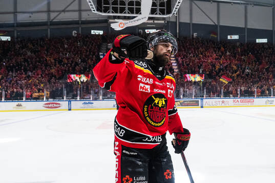 Luleås Frederic Allard jublar