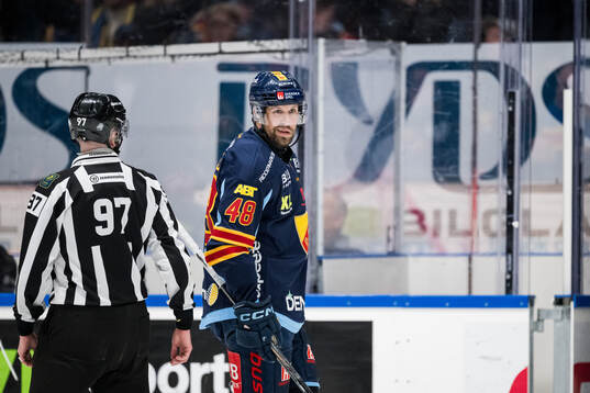 Djurgårdens Dick Axelsson deppar