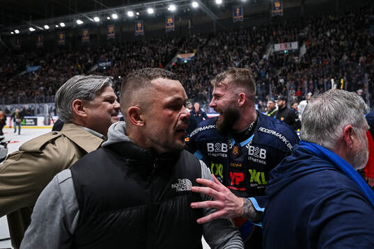 Djurgårdens Albin Grewe jublar
