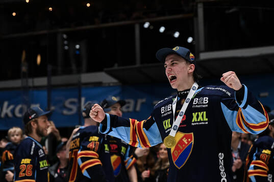 Djurgårdens Victor Eklund jublar