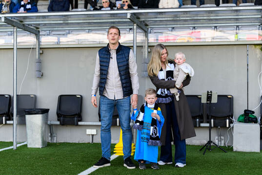 Landskronas tidigare lagkapten Philip Andersson hyllas