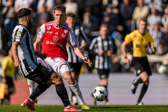 Sandvikens IFs Daniel Söderberg och Landskronas Edi