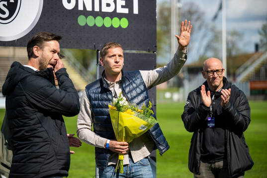 Landskronas tidigare lagkapten Philip Andersson hyllas