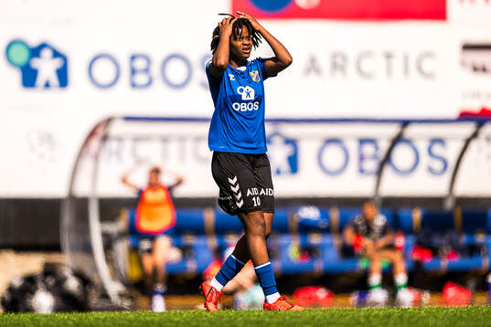 Joshualyn Favour Reeves of Lyn looks dejected