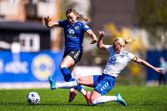 Jenny Kristine Røsholm Olsen of Lyn and Camilla Huseby of