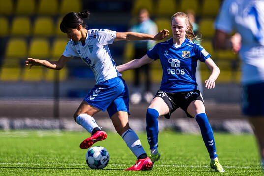 Kanna Matsuhisa of Kolbotn and Thea Mikkelsen of Lyn