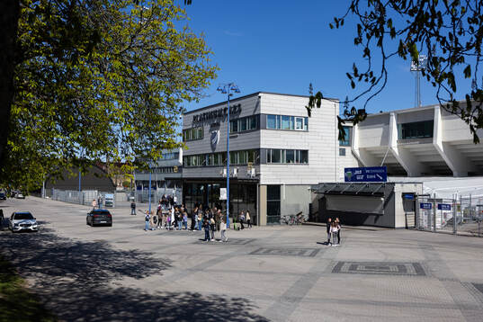 Exteriör vy av Platinum Cars Arena