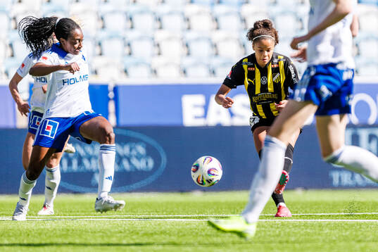 IFK Norrköpings Maya Aliyah Antoine och Häckens Felicia