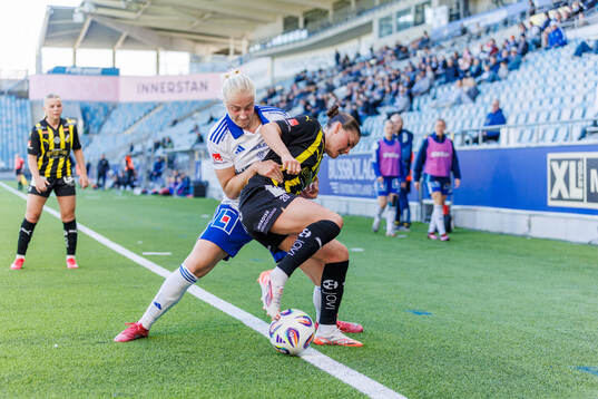 IFK Norrköpings Wilma Leidhammar och Häckens Hanna Wijk