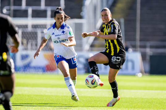 IFK Norrköpings Vesna Milivojevic och Häckens Hanna Wijk
