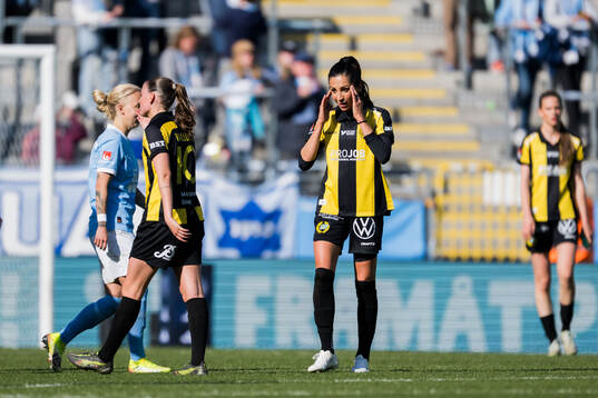 Hammarbys Nadia Nadim deppar