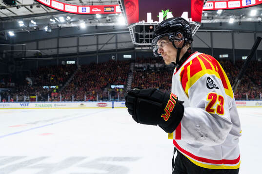 Brynäs Oskar Lindblom jublar