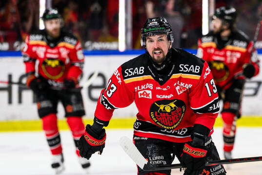 Luleås Eetu Koivistoinen jublar