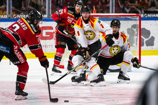 Brynäs Victor Söderström och Tyler Vesel