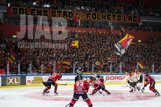Brynäs Greg Scott och Luleås Pontus Andreasson tekar