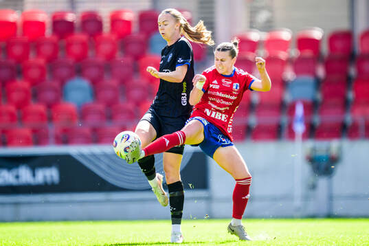 Växjö DFFs Elin Nilsson och Vittsjös Anna Haddock