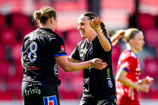 Växjö DFFs Maja Bodin jublar