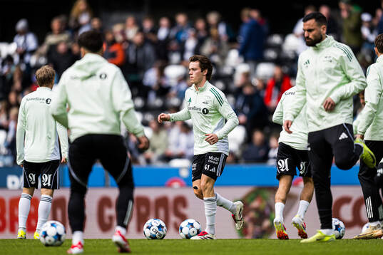 Sverre Halseth Nypan of Rosenborg warms up