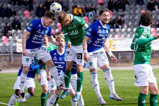 Umeå FCs Tobias Westin och Brages Alexander Zetterström