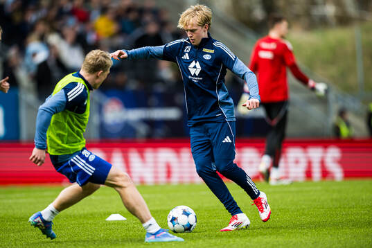 Sondre Granaas of Molde warms up
