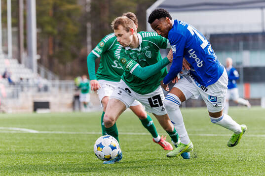 Brages Alexander Zetterström och Umeå FCs Maximilian