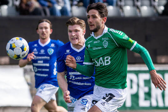 Umeå FCs Tobias Westin och Brages Filip Trpcevski