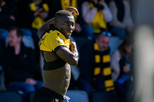 Mjällbys Abdoulie Manneh jublar