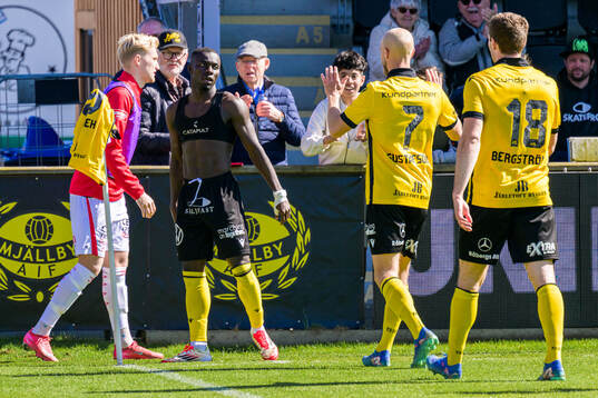 Mjällbys Abdoulie Manneh jublar