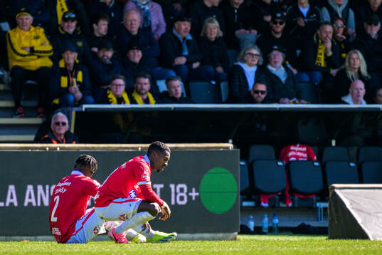 Degerfors Mamadouba Diaby och Nahom Netabay deppar