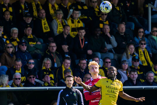 Degerfors Alexander Heden Lindskog och Mjällbys Uba