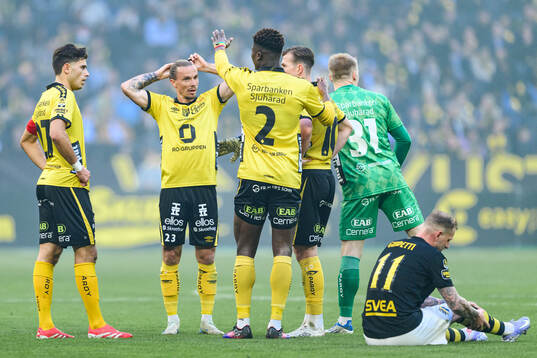 Elfsborgs Besfort Zeneli, Niklas Hult, Terry Yegbe och