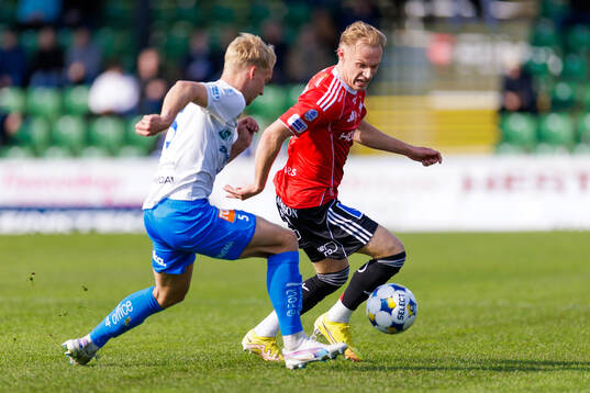 Värnamos Victor Larsson och IFK Norrköpings Marcus