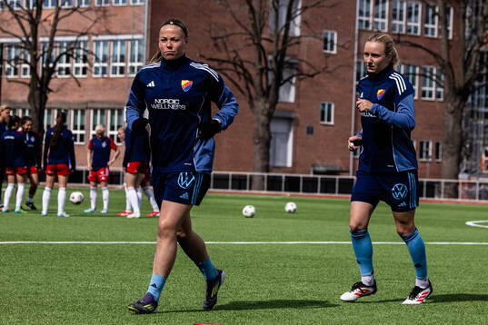 Djurgårdens Therese Åsland och Mimmi Larsson