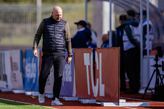 Rosengårds tränare Joel Kjetselberg deppar