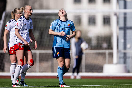 Djurgårdens Mimmi Larsson reagerar