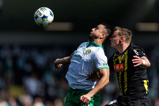 Hammarbys Jusef Erabi och Häckens Marius Lode
