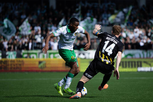 Hammarbys Paulos Abraham och Häckens Simon Gustafson