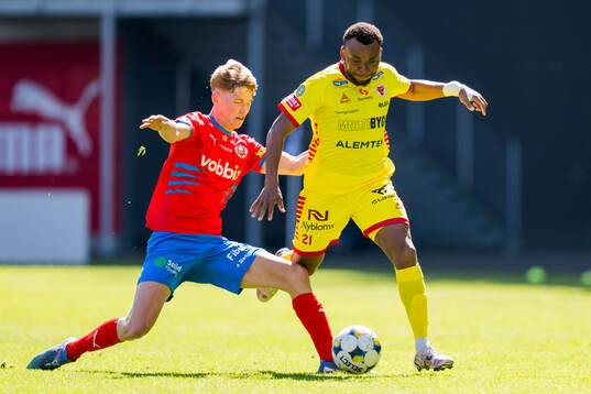 Helsingborgs Benjamin Örn och Kalmars Abdussalam Magashy