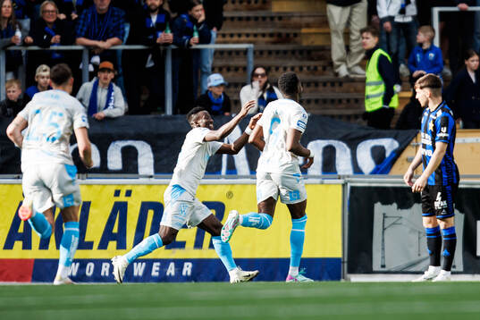 Halmstads Yannick Agnero jublar