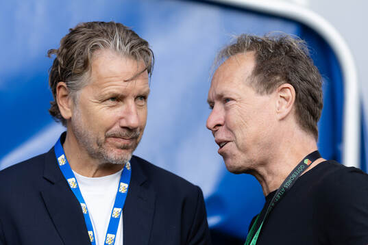 IFK Göteborgs fotbollschef Jesper Jansson och GAIS player