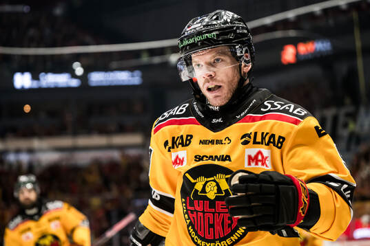 Luleås Brian O'neil jublar
