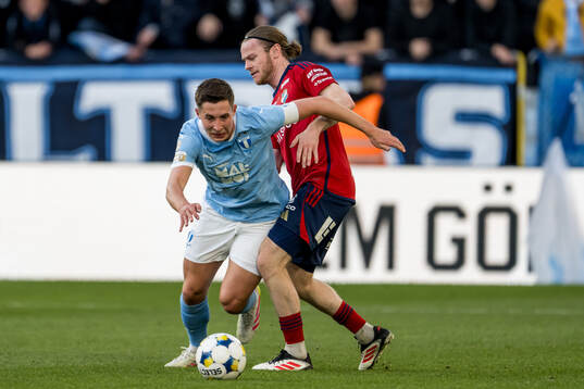 Malmö FFs Lasse Berg Johnsen och Östers Daniel Ljung