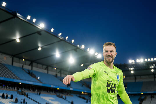 Malmö FFs målvakt Ricardo Friedrich jublar