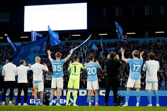Malmö FFs spelare och supportrar jublar