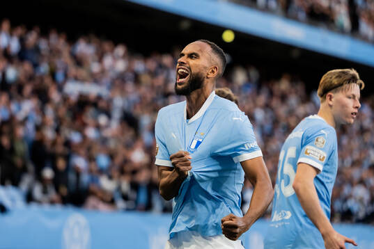 Malmö FFs Isaac Kiese Thelin jublar