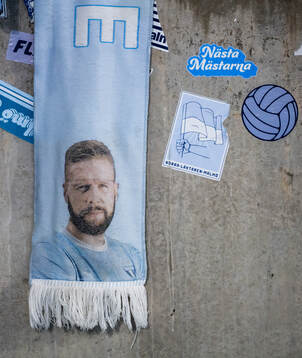 En halsduk med Malmö FFs Pontus Jansson