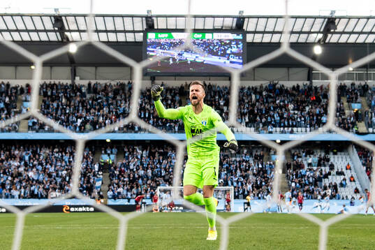 Malmö FFs målvakt Ricardo Friedrich jublar
