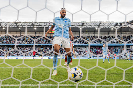 Malmö FFs Isaac Kiese Thelin gör 2-0 målet